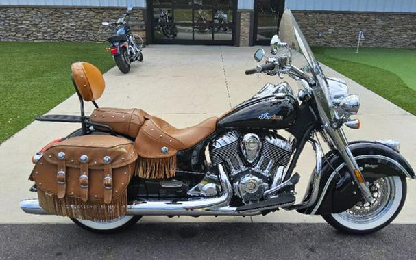 2017 Indian Chief Vintage Willow Green Over Ivory Cream Vintage