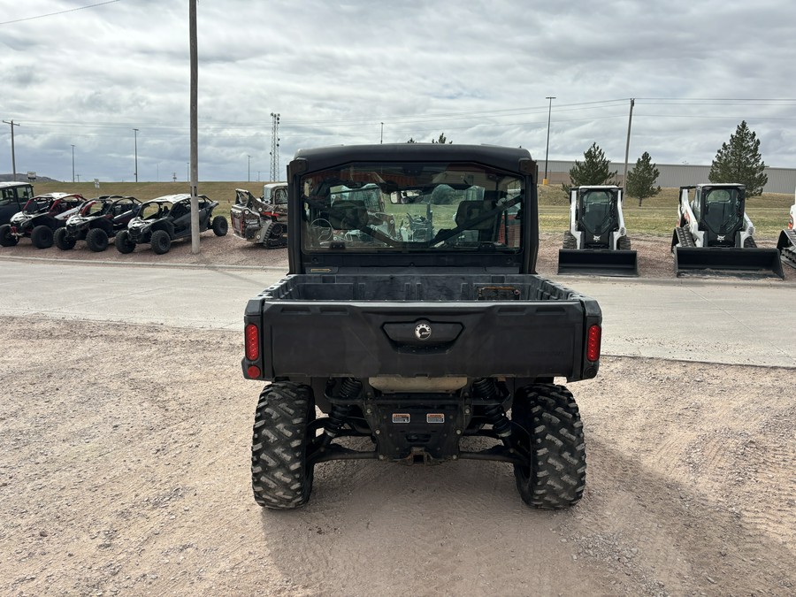 2021 Defender DPS Cab HD8 - Can-Am