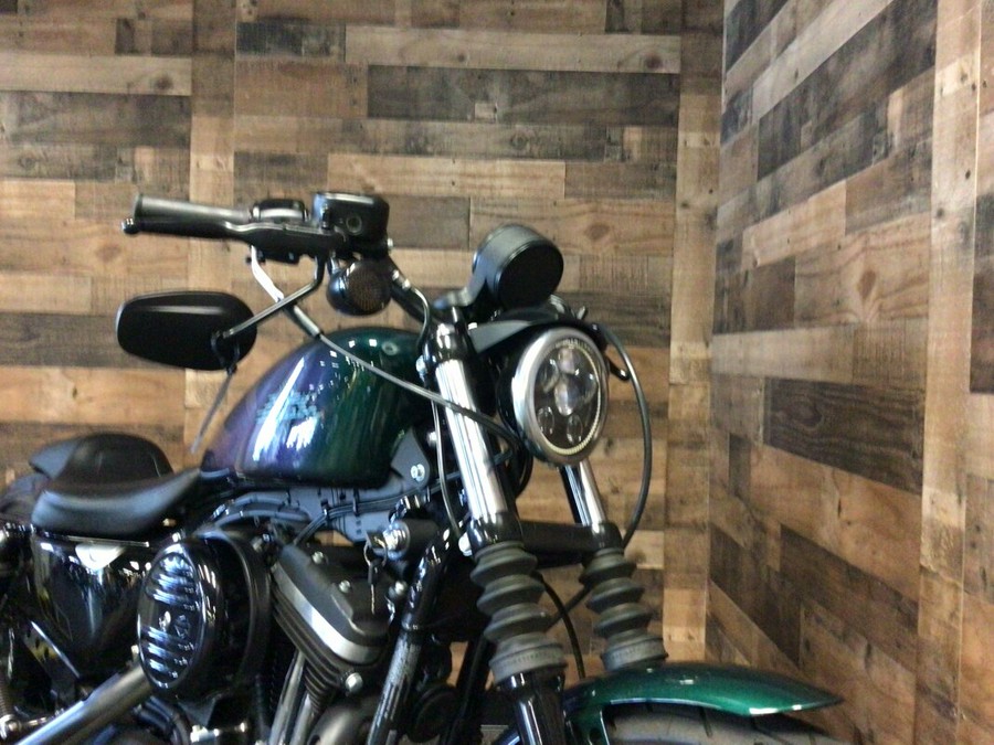 2021 Harley-Davidson® Iron 883™ Snake Venom XL883N