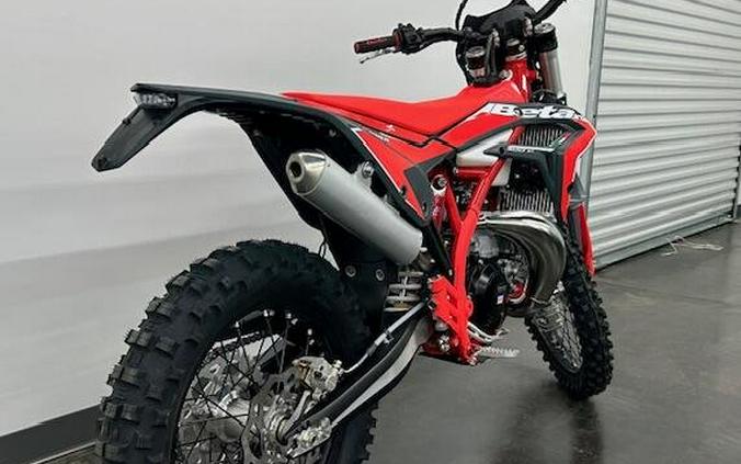 2026 Beta 300 X-Trainer Lowboy