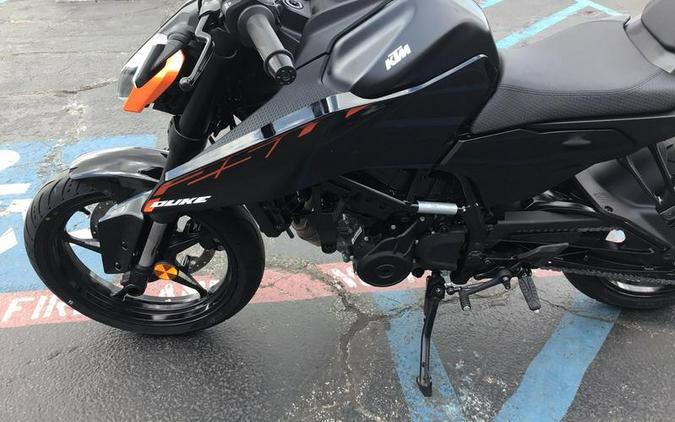 2026 KTM 250 Duke