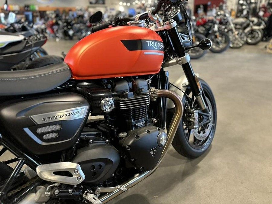 2023 Triumph Speed Twin 1200 Matte Baja Orange