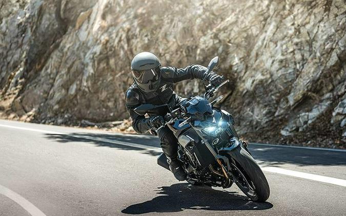 2025 Kawasaki ZR900