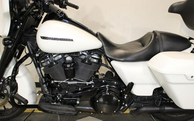 2018 Harley-Davidson® FLHXS - Street Glide® Special