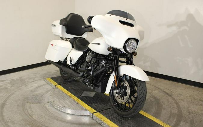2018 Harley-Davidson® FLHXS - Street Glide® Special