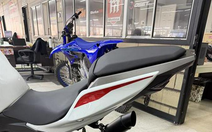 2023 Kawasaki Z400 ABS