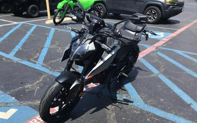 2026 KTM 250 Duke