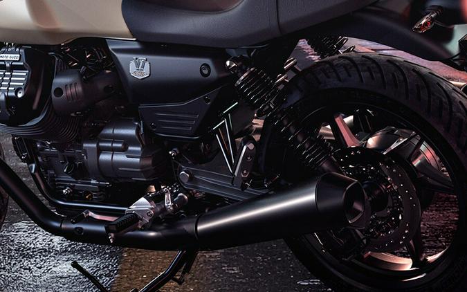 2027 Moto Guzzi V7 Stone