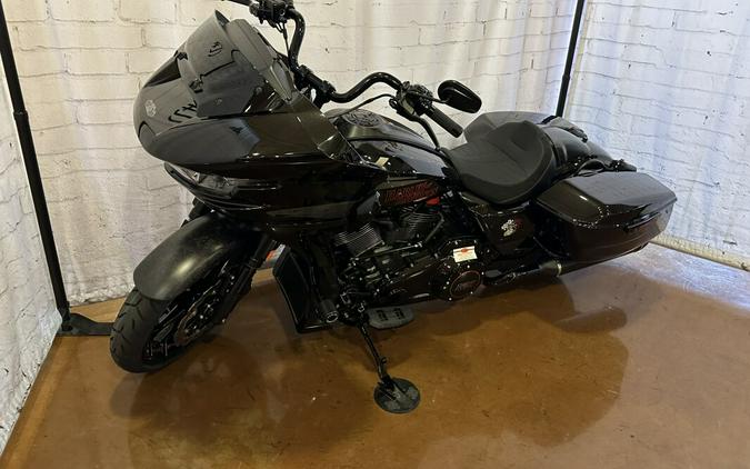 2024 Harley-Davidson CVO™ Road Glide® ST FLTRXSTSE Raven Metallic