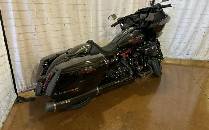 2024 Harley-Davidson CVO™ Road Glide® ST FLTRXSTSE Raven Metallic