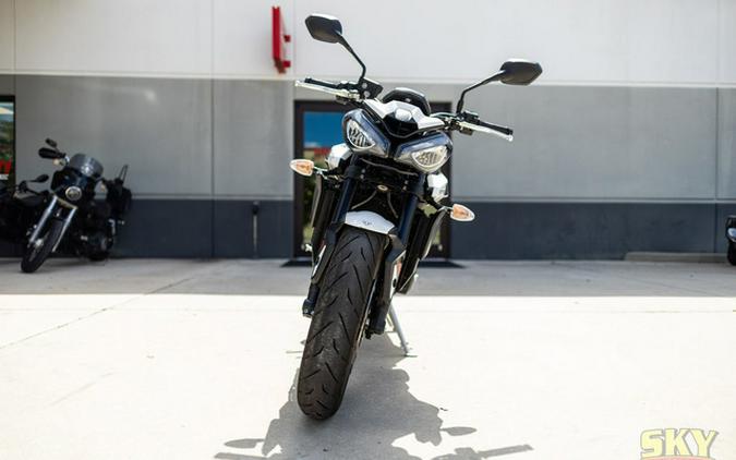 2024 Triumph Street Triple 765 R Crystal White