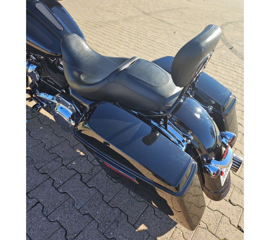 FLHX 2019 Street Glide®