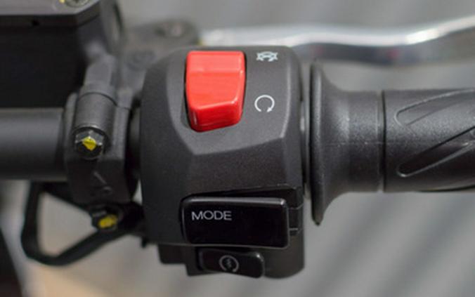 2024 Moto Guzzi V7 Stone Corsa