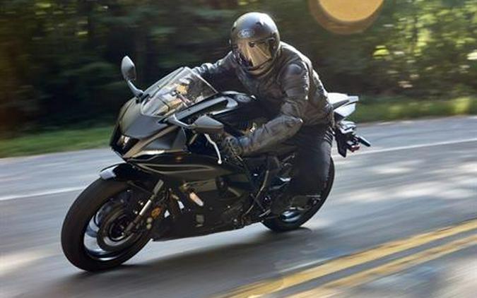 2025 Yamaha YZF-R7