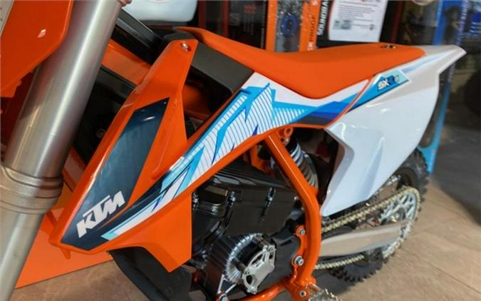 2024 KTM SX-E 3