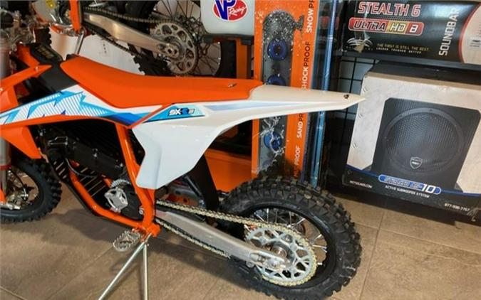 2024 KTM SX-E 3