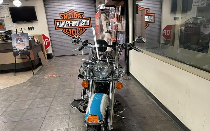 2016 Harley-Davidson® FLSTC - Heritage Softail® Classic