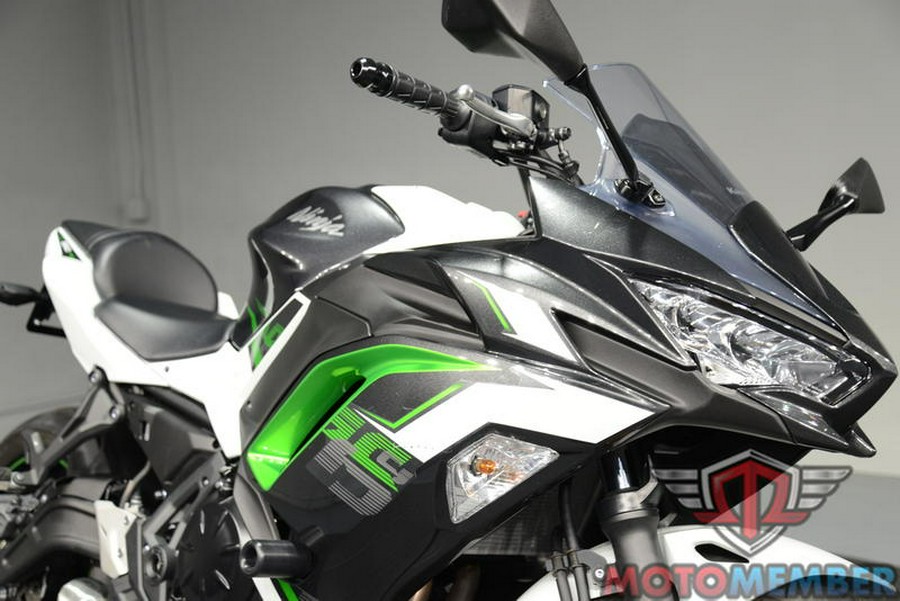 2022 Kawasaki Ninja® 650 Pearl Robotic White/Metallic Carbon Gray