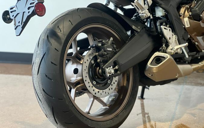 2025 Honda CB650R E-Clutch