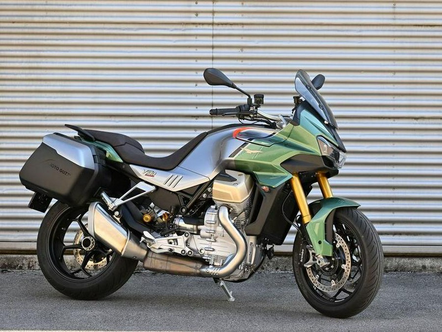 2023 Moto Guzzi V100 Mandello S