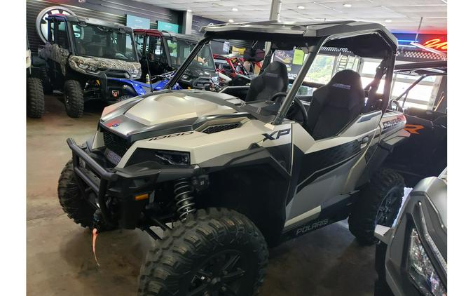 2024 Polaris Industries GENERAL XP 1000 ULTIMATE