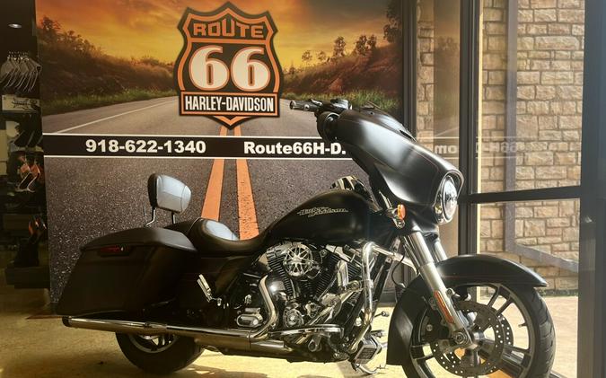 2015 Harley-Davidson Street Glide Special Black Denim