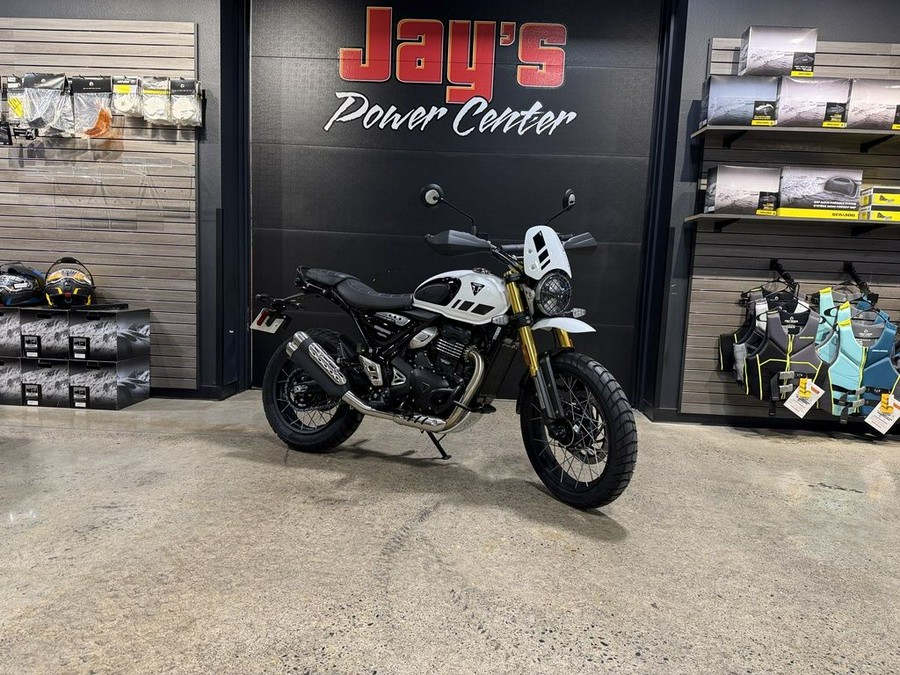 2026 Triumph Scrambler 400 XC Vanilla White
