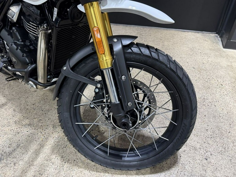 2026 Triumph Scrambler 400 XC Vanilla White