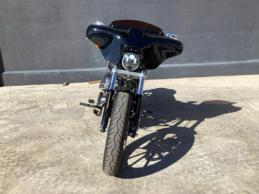 2015 Harley-Davidson Breakout®