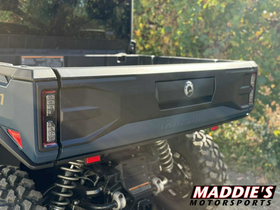2026 Can-Am Defender Limited HD11