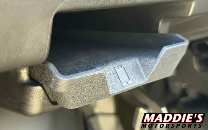 2026 Can-Am Defender Limited HD11