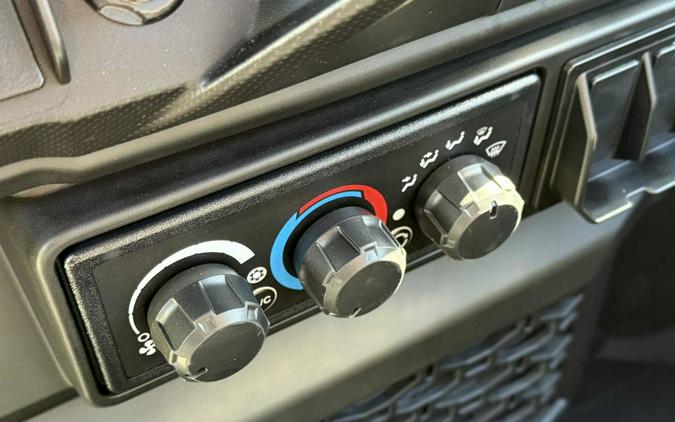 2026 Can-Am Defender Limited HD11