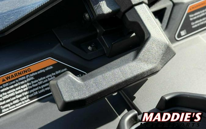 2026 Can-Am Defender Limited HD11