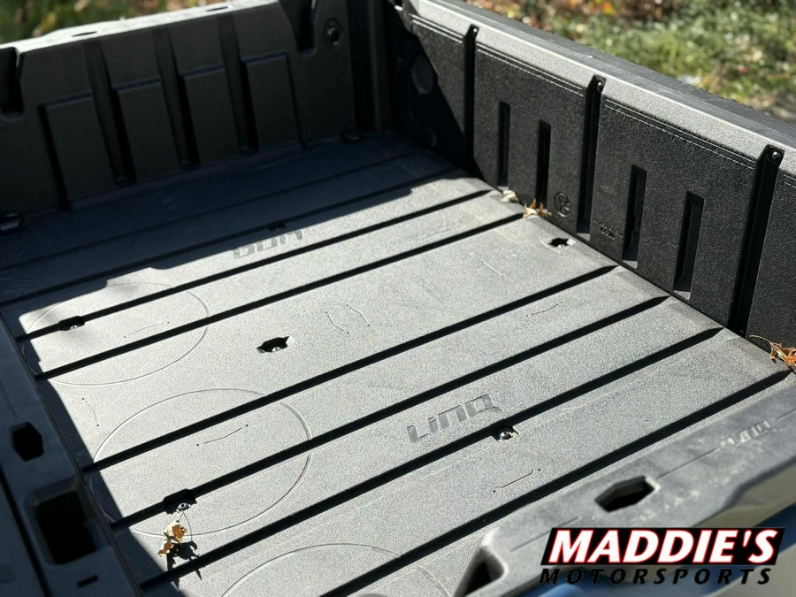 2026 Can-Am Defender Limited HD11