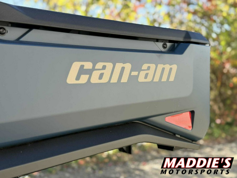 2026 Can-Am Defender Limited HD11