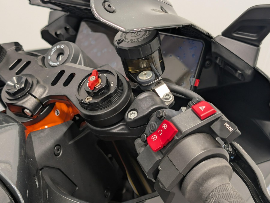 2026 KTM RC R 990