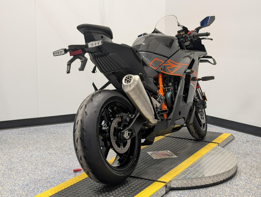2026 KTM RC R 990