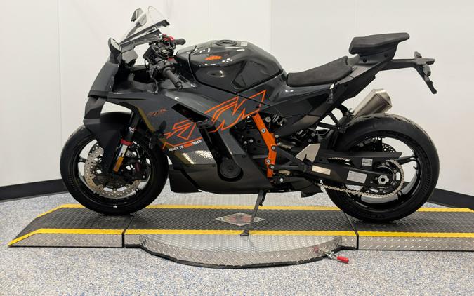 2026 KTM RC R 990
