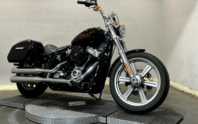 Harley-Davidson® Softail® Standard 2023 FXST 039376B BLACK