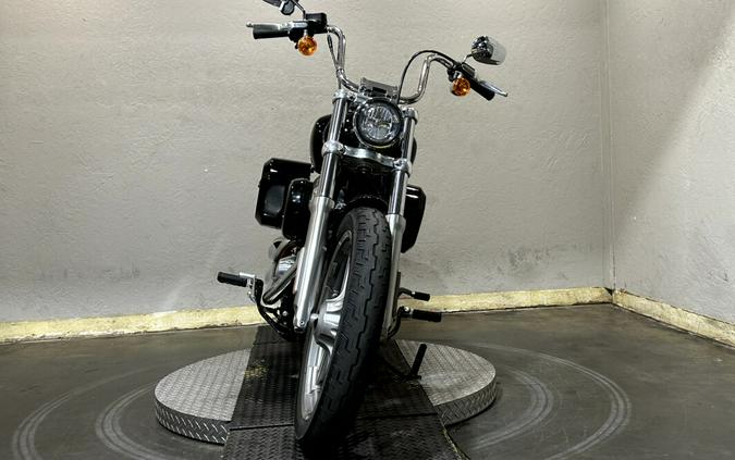 Harley-Davidson® Softail® Standard 2023 FXST 039376B BLACK