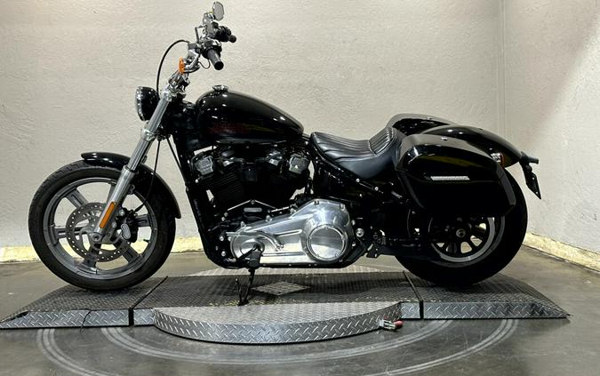 Harley-Davidson® Softail® Standard 2023 FXST 039376B BLACK