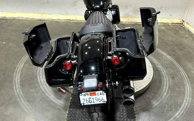 Harley-Davidson® Softail® Standard 2023 FXST 039376B BLACK