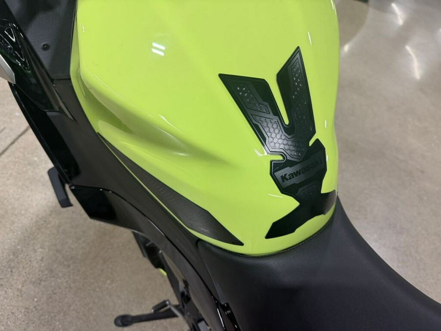 2026 Kawasaki Ninja® 500 SE ABS