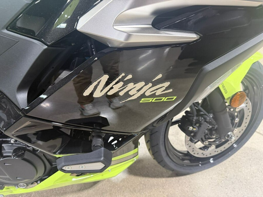 2026 Kawasaki Ninja® 500 SE ABS