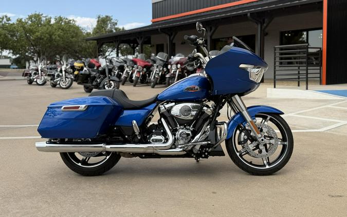 2025 Harley-Davidson® Road Glide® Blue Burst