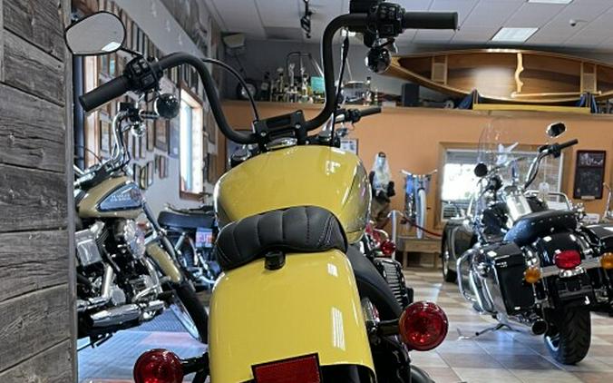 2023 Harley-Davidson Street Bob 114 Industrial Yellow