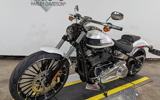 2024 Harley-Davidson Breakout 117 White Onyx Pearl - Black Finish