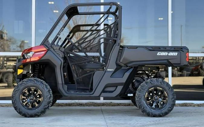 2025 Can-Am® Defender DPS HD10