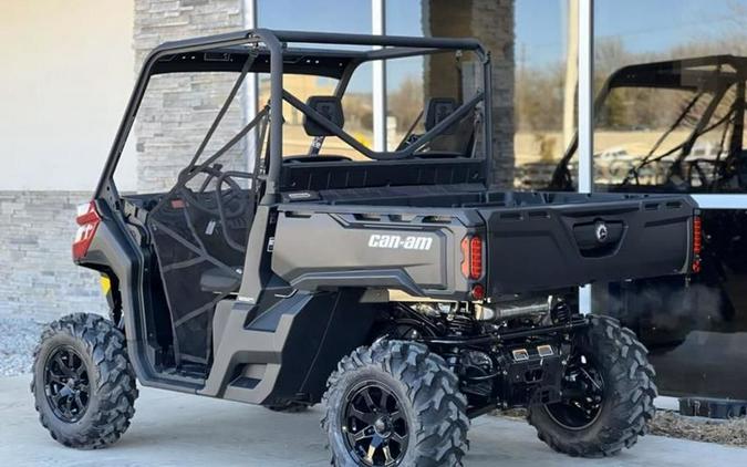 2025 Can-Am® Defender DPS HD10