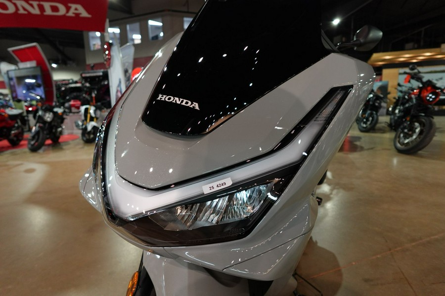 2025 Honda PCX